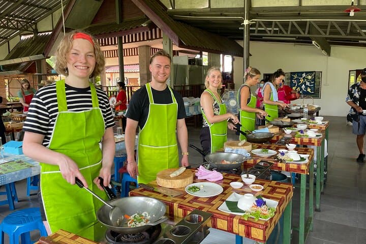Half-Day Thai Cooking Class at Smile Organic Farm, Chiang Mai photo 3