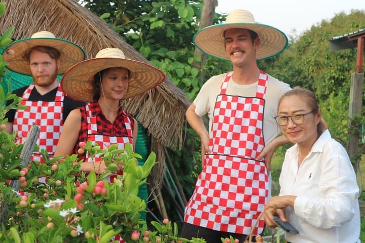 Half-Day Thai Cooking Class at Smile Organic Farm, Chiang Mai photo 2