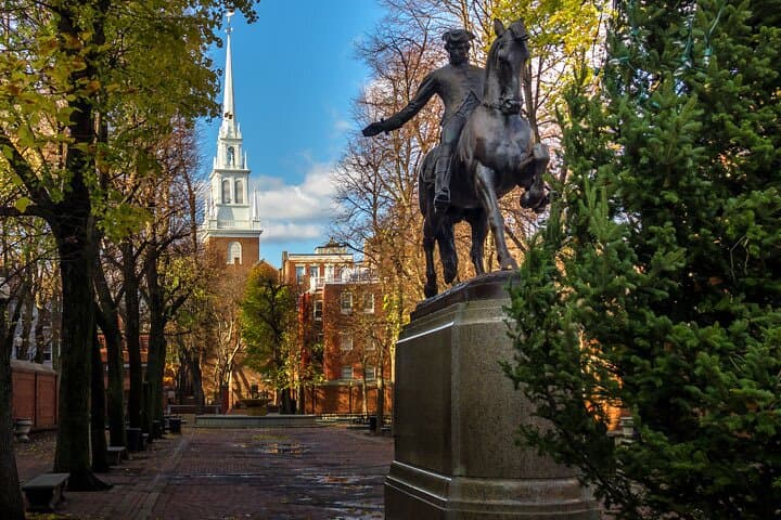 Complete Freedom Trail Walking Tour: State House to USS Constitution