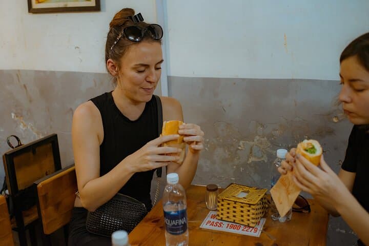 Vegan Food Tour of Hanoi’s Old Quarter: Market Bites & Lake Stories photo 4
