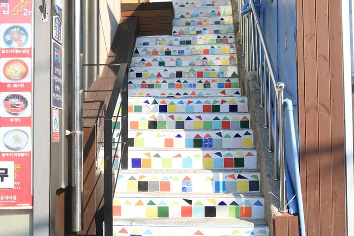 Busan Highlights Small-Group Tour: Gamcheon, Haedong Yonggungsa & Hwangnyeong View photo 4