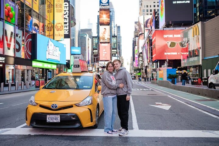 Private Photographer Tour in New York City — 1-Hour Iconic Photo Session