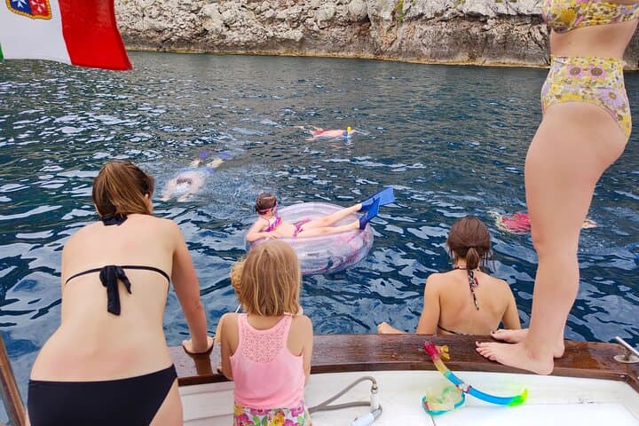 Taormina Coast Boat Tour with Aperitif and Snorkeling photo 3