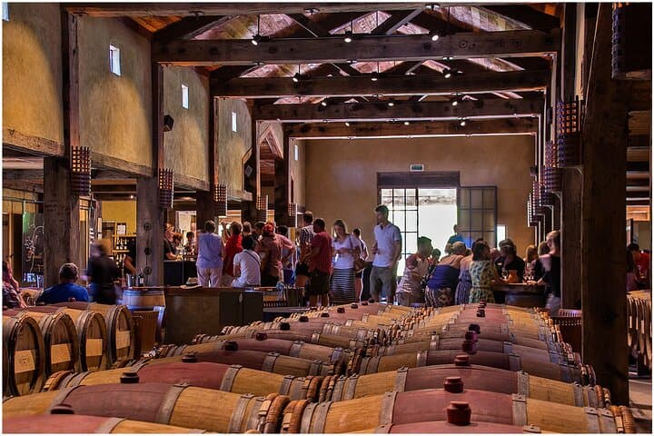 Napier Bay Tasting Tour: Beer, Wine, Cider & Gin Small-Group Experience photo 4