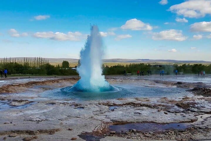 Private Golden Circle Day Tour with Blue Lagoon — Reykjavik Day Trip photo 2