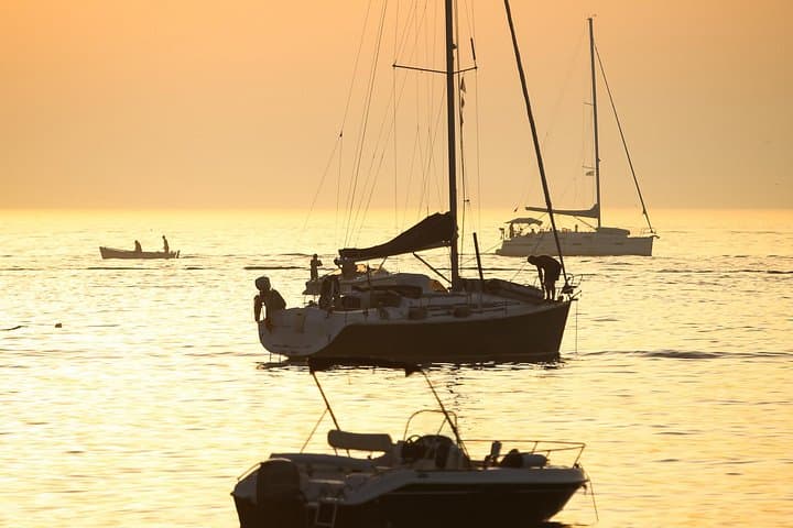 Cruise the Costa del Sol: 2-Hour Sailing from Puerto Banús, Marbella photo 5