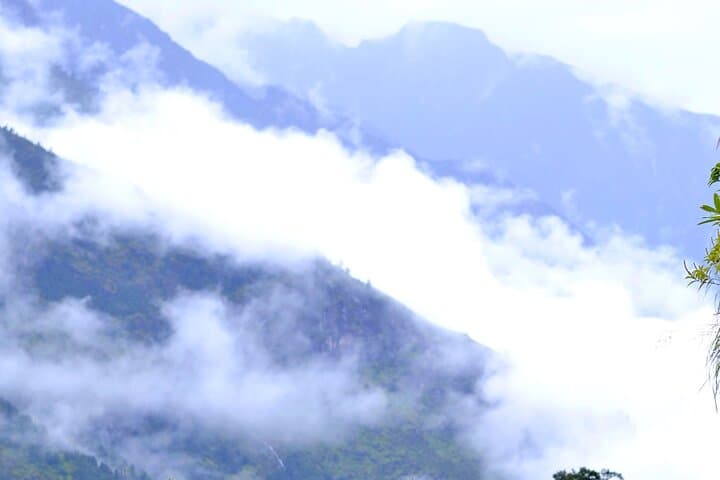 Pikey Peak Trek: Everest Views, Rhododendron Forests & Sherpa Villages photo 4