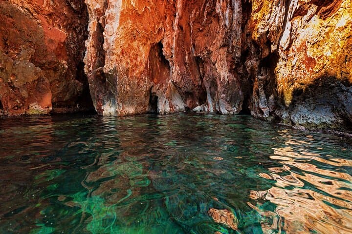 Hvar South Shore & Pakleni Islands Private Speed Boat Tour