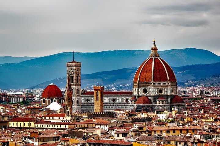 Florence Self-Guided Scavenger Hunt: Interactive Walking Tour of the Historic Center