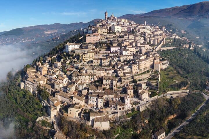 Private Transfer from Rome to San Marino with 2-Hour Sightseeing Stops photo 2