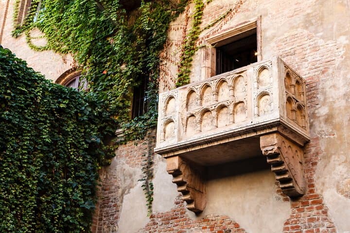 Verona Scavenger Hunt: Self-Guided Riddle Walk Through the Historic Center photo 6
