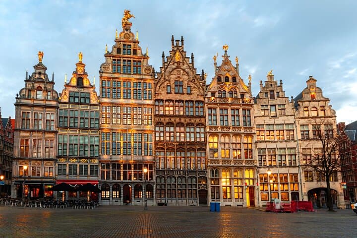 Antwerp Self-Guided Scavenger Hunt: Audio Tour of Top Landmarks