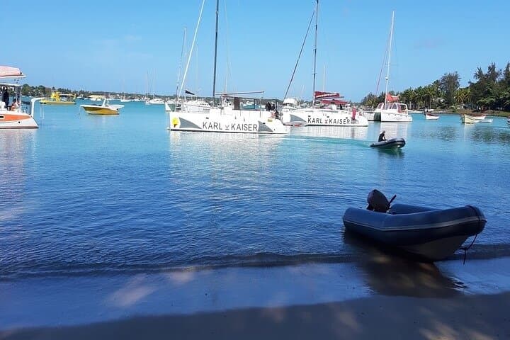 Mauritius 2-Day Catamaran to Ile Gabriel & Ile Plate with South Coast Tour