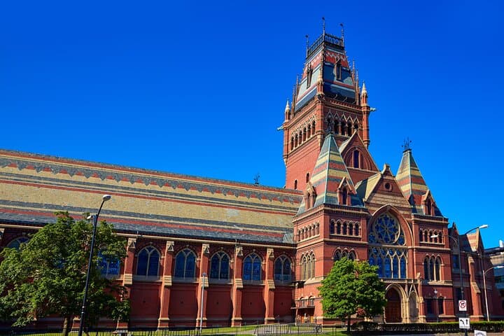 Harvard Yard Exploration Game: Solve Clues & Discover Campus Secrets photo 3