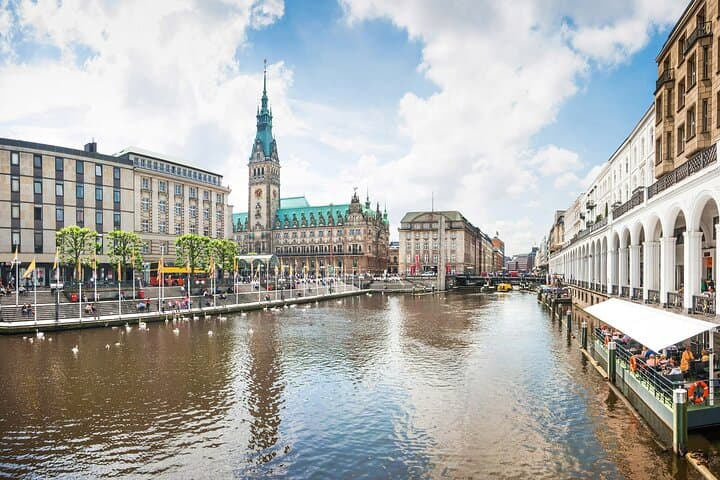 Hamburg Waterfront Pirate Quest: Self-Guided Harbor Exploration Game photo 4
