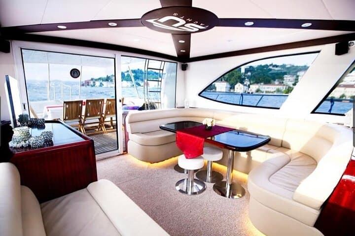 Luxury Bosphorus Yacht Cruise with Hotel Transfers and Grand Bazaar Visit photo 2