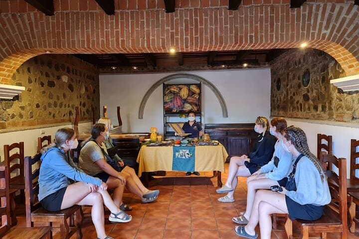 Private Chocolate Tasting in Antigua, Guatemala — From Bean to Bar photo 4