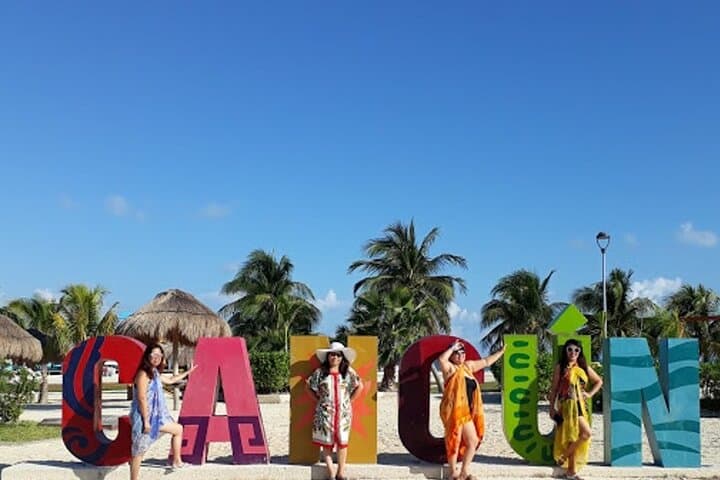 Cancun City Tour: Markets, El Meco & Playa Delfines — Half-Day Cultural Drive