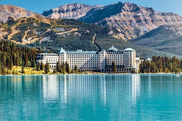 4-Day Rockies Discovery Tour: Banff, Jasper & Yoho Highlights photo 2