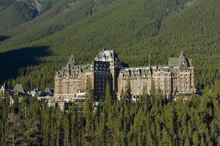4-Day Rockies Discovery Tour: Banff, Jasper & Yoho Highlights photo 4