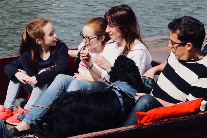 Shared Chauffeured Punt Tour Along the River Cam - Cambridge College Backs Cruise photo 6