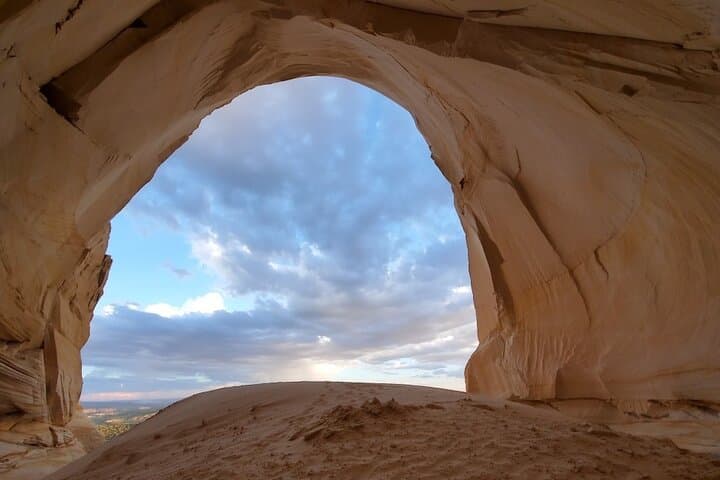 Peekaboo Slot Canyon & Great Chamber Guided Hike — Kanab Photo-Friendly Adventure photo 5