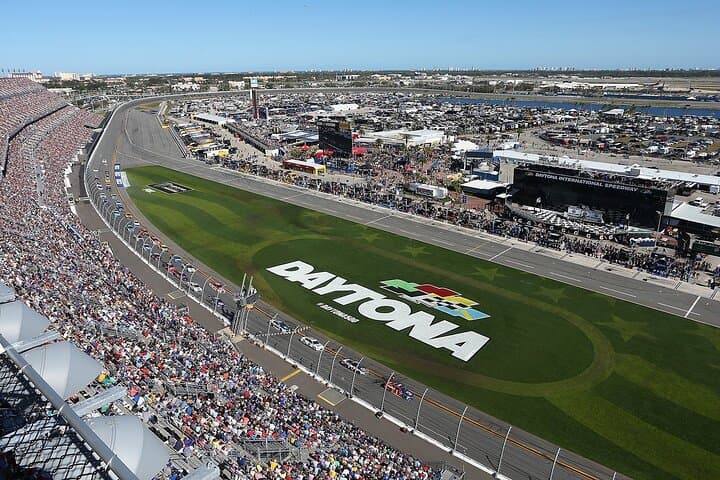 Daytona 500 Experience: Guide to Attending NASCAR's Great American Race with Coach Transport photo 3