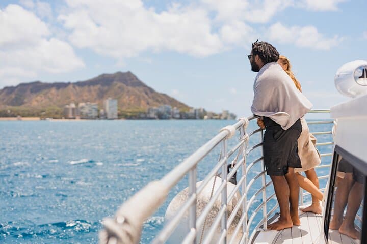 Waikiki Turtle Canyon Snorkel Cruise with Hula Show photo 3