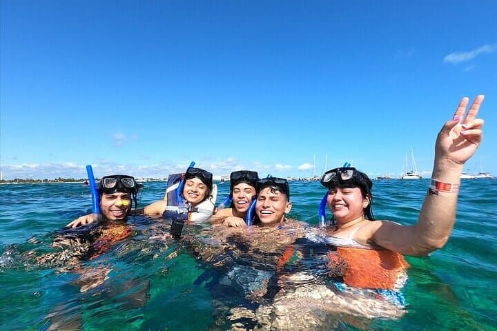 Cancun Parasail and Reef Snorkel Combo: Swim, Fly and Explore the Caribbean photo 6