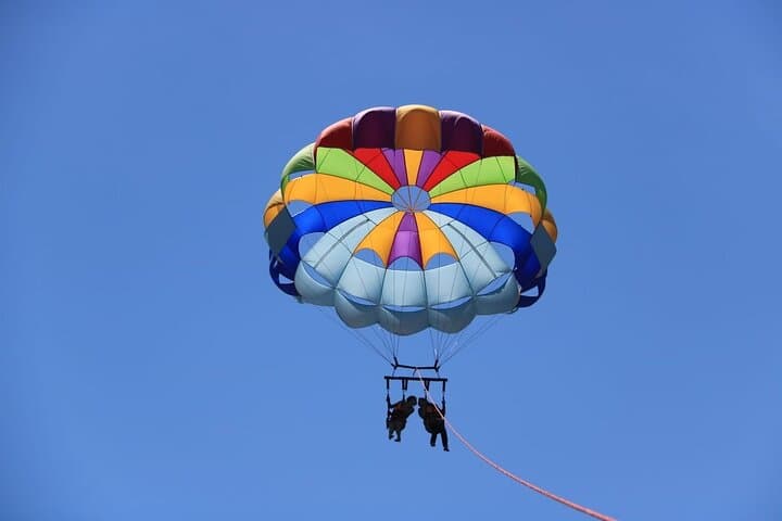 Cancun Do-It-All: Parasailing & MUSA Snorkel Adventure photo 4