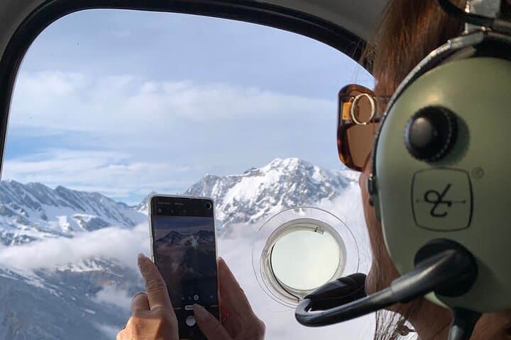 Franz Josef Glacier Helicopter Flight with Alpine Landing — 25-Min Scenic Experience photo 5