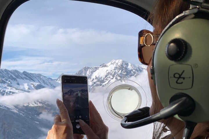 Pilot's Choice: Franz Josef & Second Glacier Helicopter Snow Landing (35min) photo 5