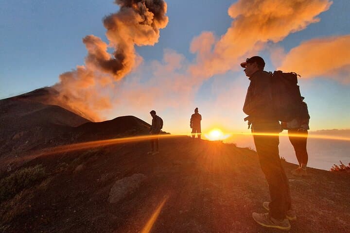 Overnight Acatenango Volcano Hike from Antigua — Summit Sunrise & Basecamp Camping
