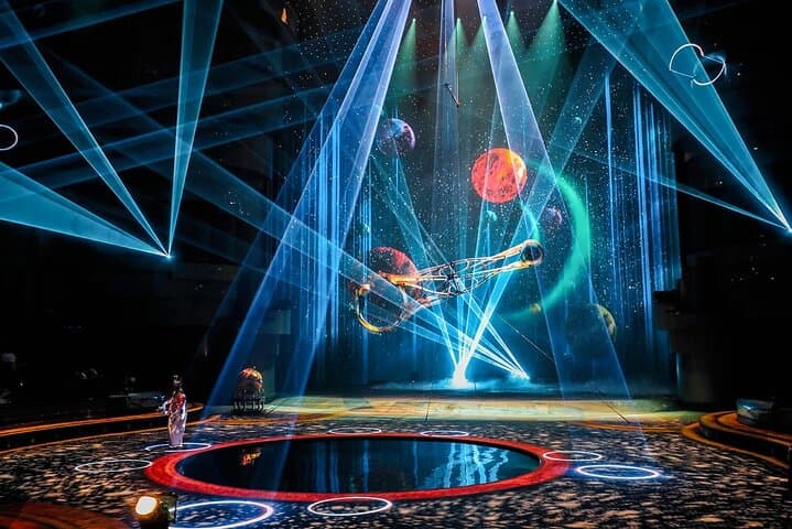 La Perle by Dragone Dubai: Aqua-Acrobatics Show at Al Habtoor City photo 2