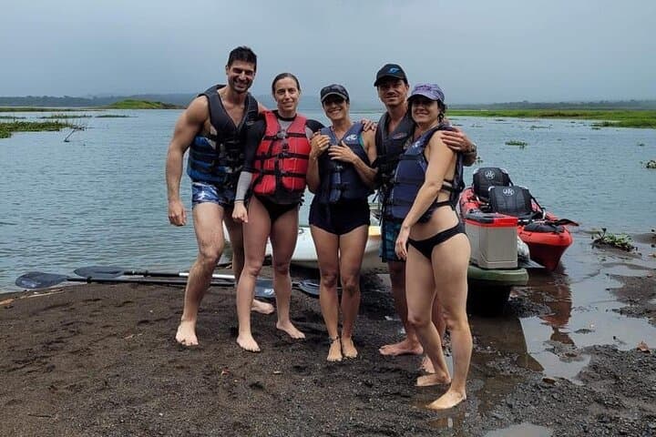 Arenal Lake Kayak Adventure with Local Guide — Volcano Views & River Beach Stop photo 4