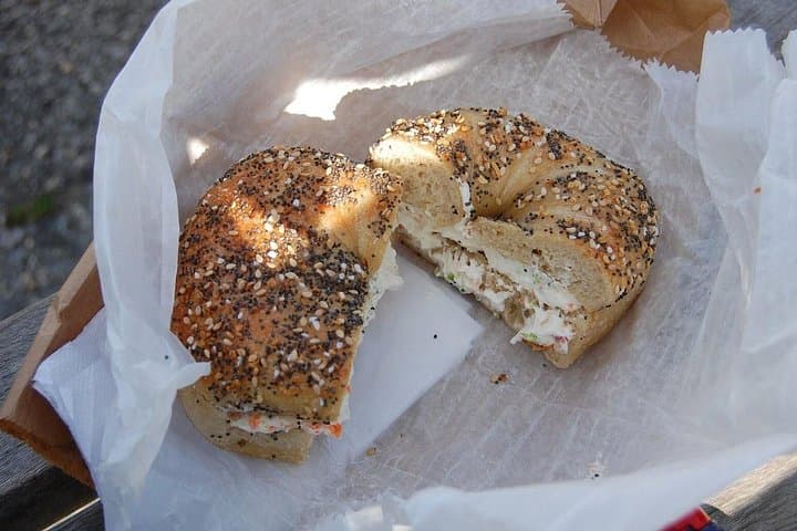 Greenwich Village Food Walking Tour: Bagels, Falafel & NY-Style Pizza photo 2