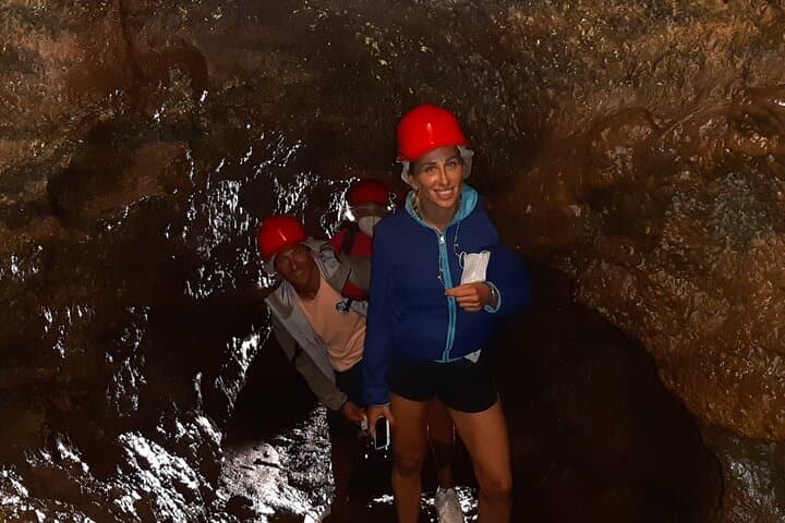 Terceira Underground Van Tour: Biscoitos Pools, Furnas do Enxofre & Gruta Natal (Half Day)