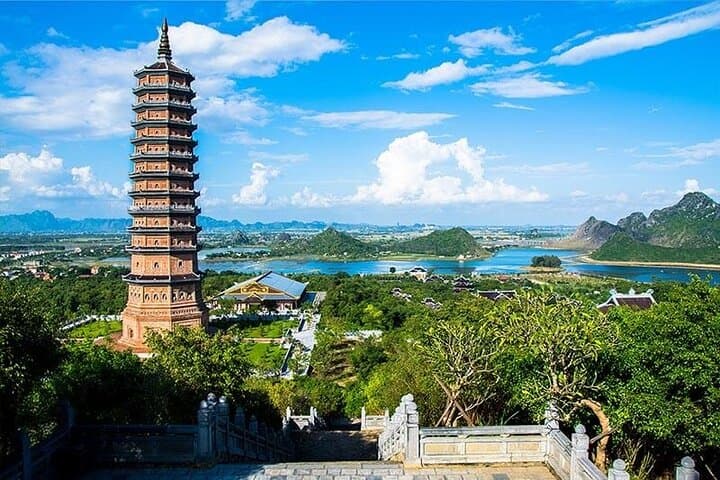 One-Day Ninh Binh Circuit: Bai Dinh, Trang An & Mua Cave photo 2