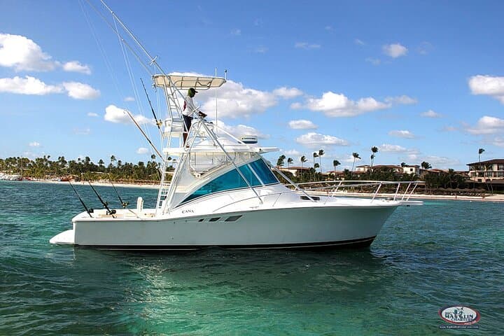 Punta Cana Private Fishing Charter on 32' Luhrs — Big Game Offshore photo 4