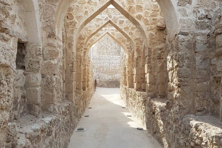 Bahrain Transit Private Tour: 4-Hour Layover Sightseeing in Manama photo 2