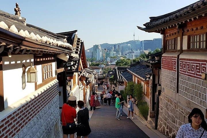 Seoul City Private Tour: 8‑Hour Layover Itinerary for First‑Time Visitors photo 4