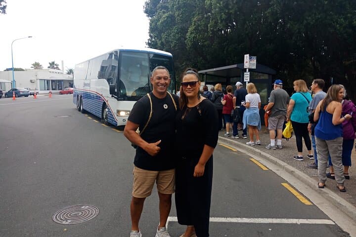 Rotorua Geothermal Day Tour from Tauranga: Kiwifruit Country, Lakes, and Whakarewarewa