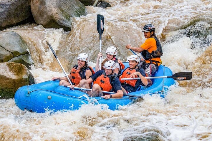 Chiang Mai Whitewater Rafting on the Mae Taeng River — Class III–IV Adventure