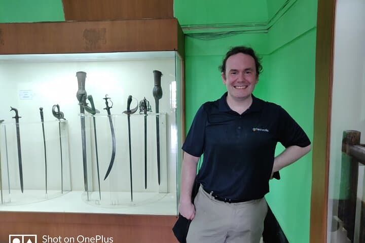 Total Chennai Full-Day Private City Tour: Marina Beach, Temples & Fort St George photo 3