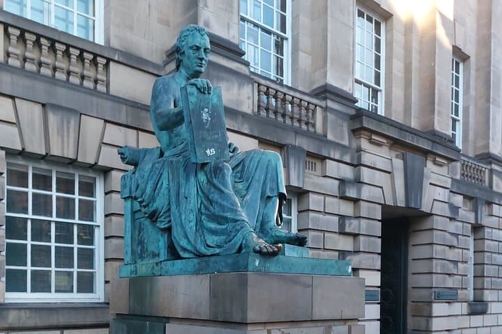 Edinburgh Interactive Treasure Hunt: Self-Guided Walking Game on the Royal Mile photo 3