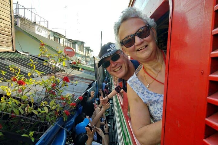 Private Floating and Mae Klong Railway Market Tour from Bangkok