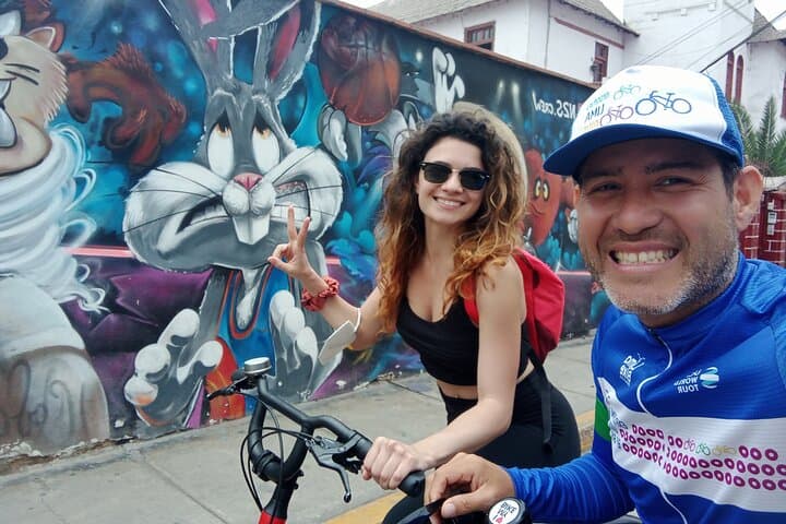 Cliffside Cycling in Lima: El Morro & Jesus Statue Bike Tour photo 3
