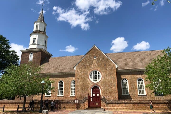 Private Colonial Williamsburg Walking Tour: Revolutionary Sites & Living History photo 6