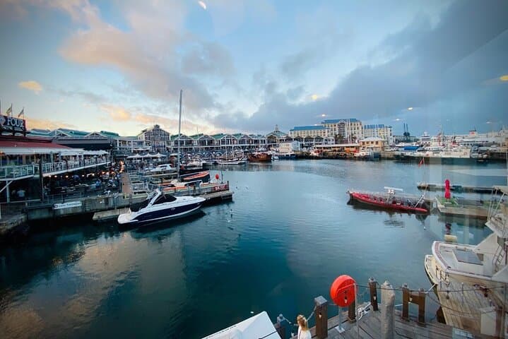 Cape Town City Tour — Table Mountain, Bo-Kaap & Noon Gun Full-Day Orientation