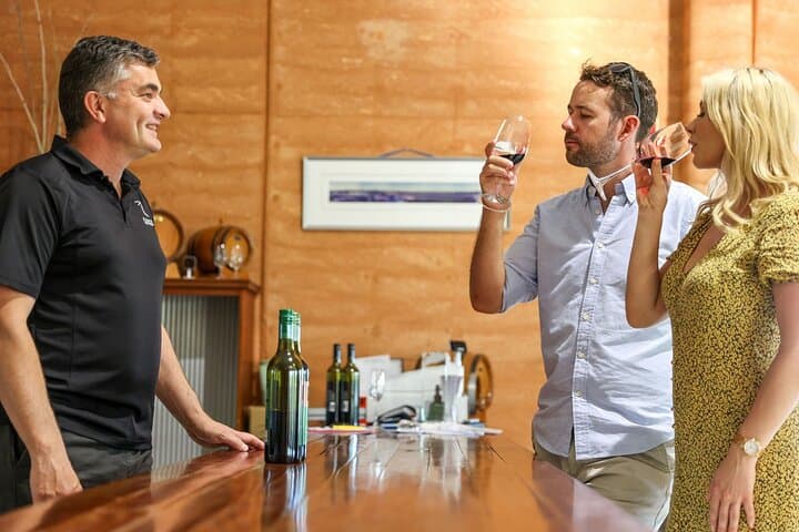 Echuca to Moama E‑Bike Winery Ride: Murray River Views & Cellar-Door Tasting photo 4